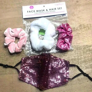 NWTCapelli mask & pony holders